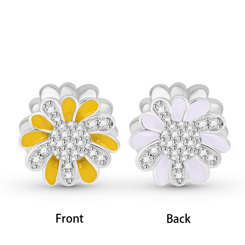 Little Daisy Charm