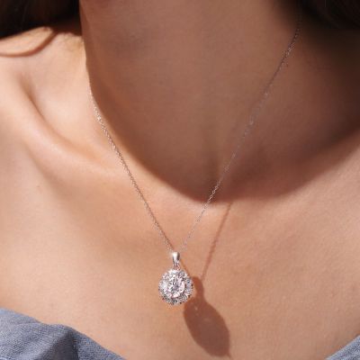 Brilliant 5Ct Moissanite Sunflower Necklace
